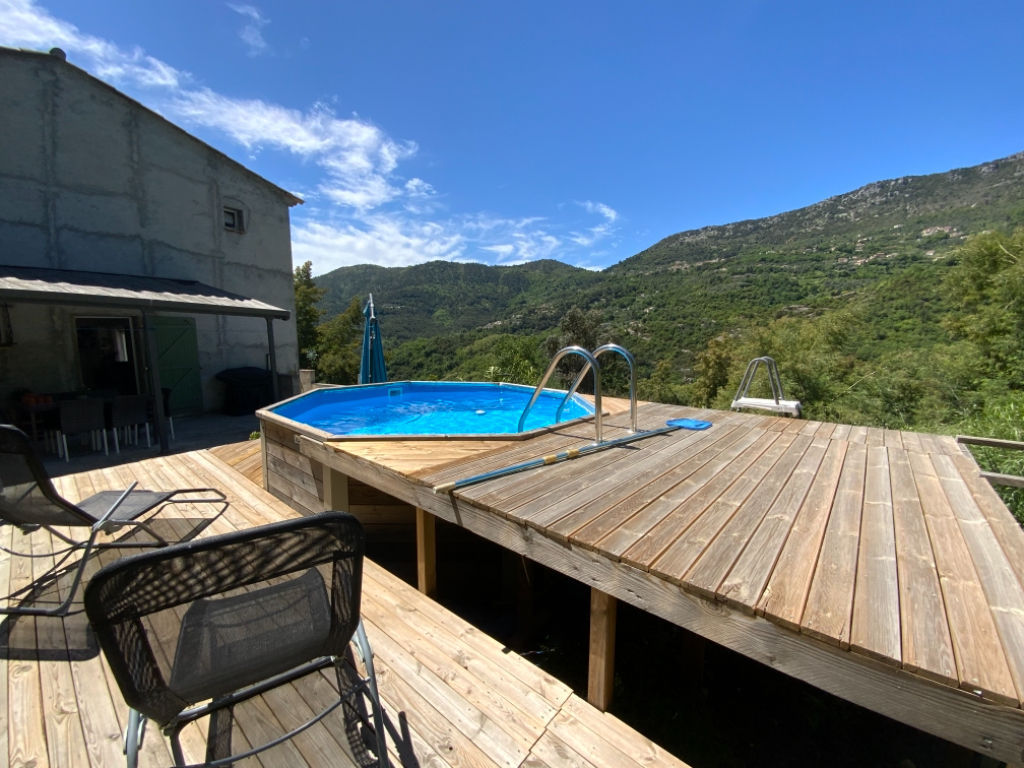 Maison - Contes 4/5 pièces avec jardin/terrasse