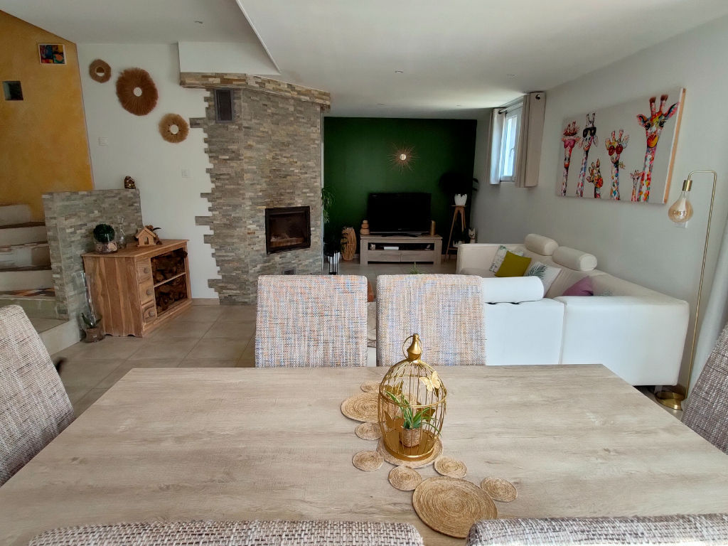 Photo Maison - Contes 4/5 pièces avec jardin/terrasse image 4/6