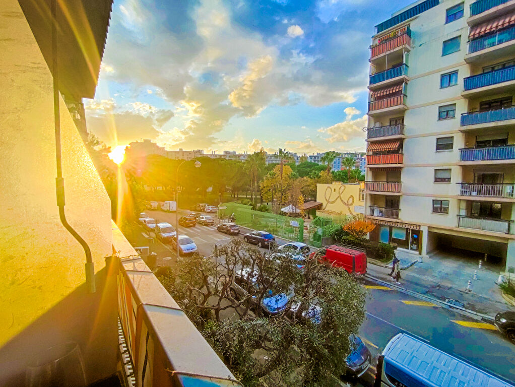 Nice l'Ariane - 3 pièces - Idéal  investisseur - Traversant et climatisé