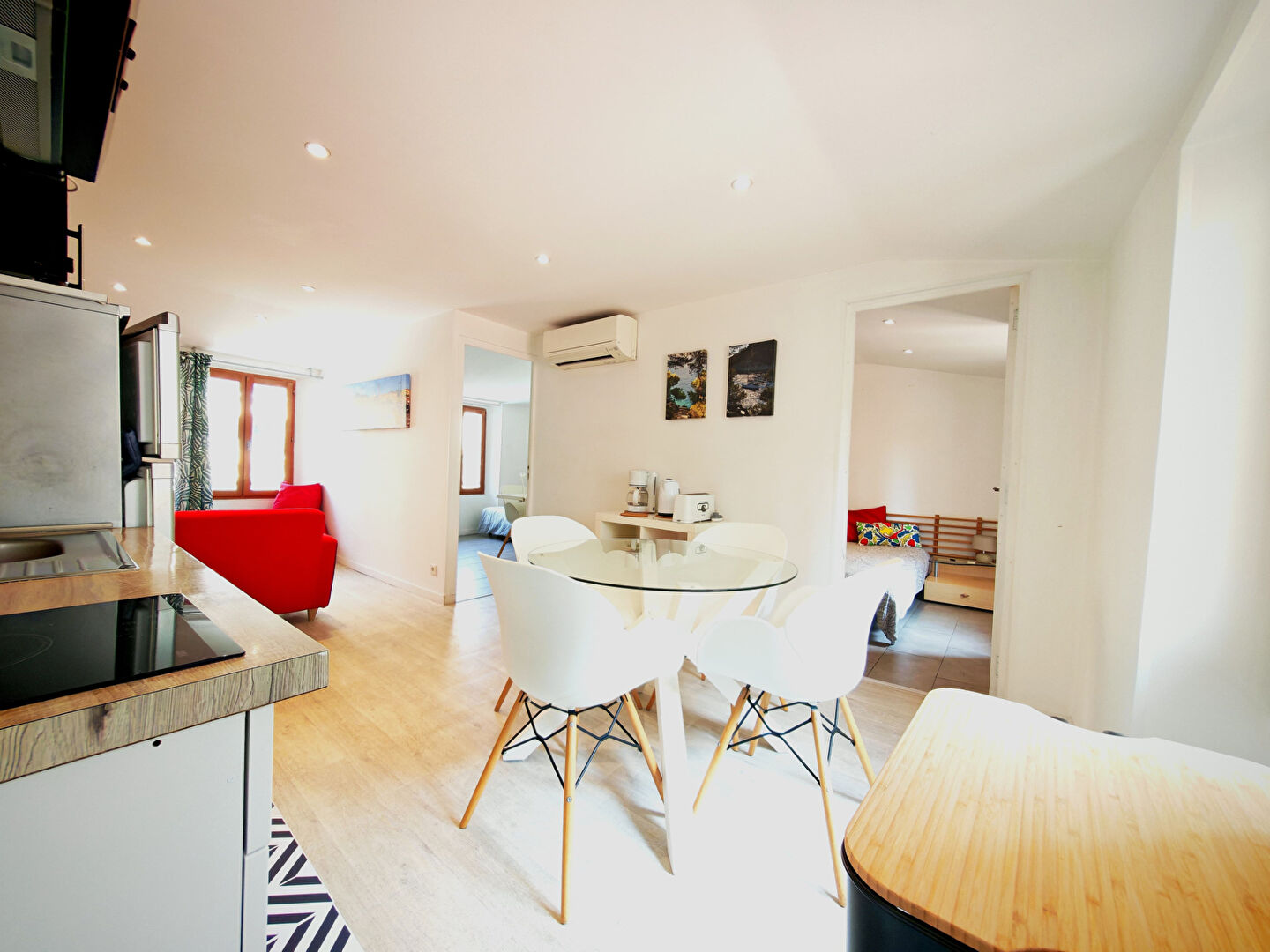 Photo NICE OUEST - AV. CALIFORNIE MAGNAN: Charmant 3 Pièces 40m² - Dernier Étage SANS CHARGES image 4/6