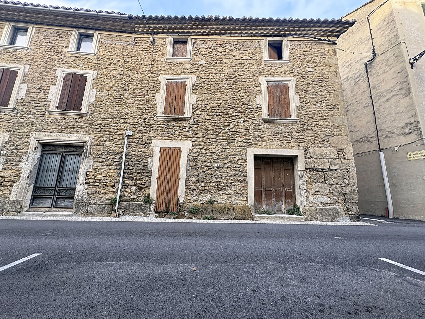 Maison 85m² — Camaret-sur-Aigues