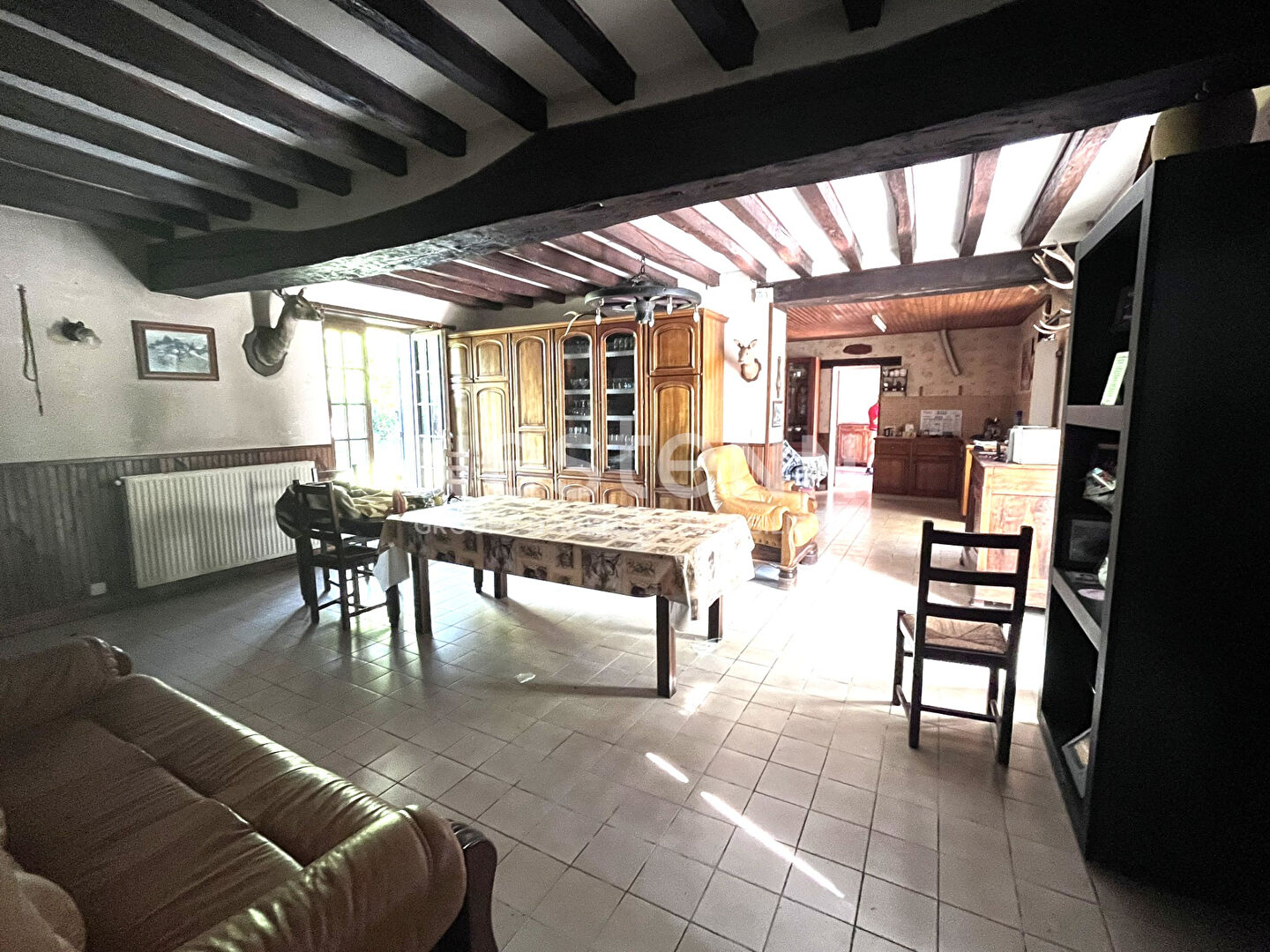 Photo Ancien corps de ferme avec plus d'1hectare de terrain et dépendances HEUGNES (INDRE 36) image 3/6