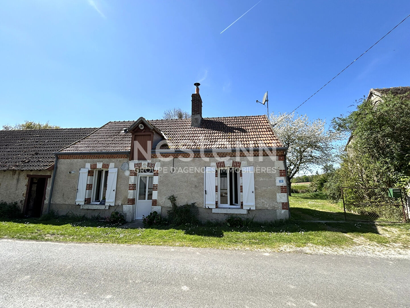 Photo MAISON PLAIN-PIED 1 CHAMBRE AVEC DÉPENDANCES ET TERRAIN SAINT-CHRISTOPHE-EN-BAZELLE (INDRE 36) image 1/6