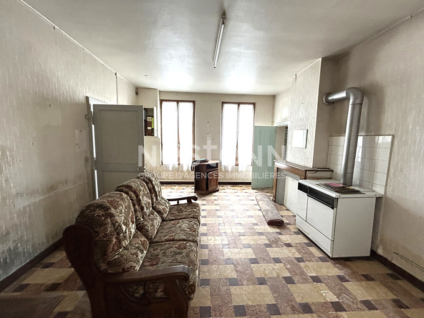 Photo MAISON DE 90m² À RÉNOVER AU COEUR DE VALENCAY AVEC COURETTE ET DÉPENDANCES (INDRE 36) image 4/6