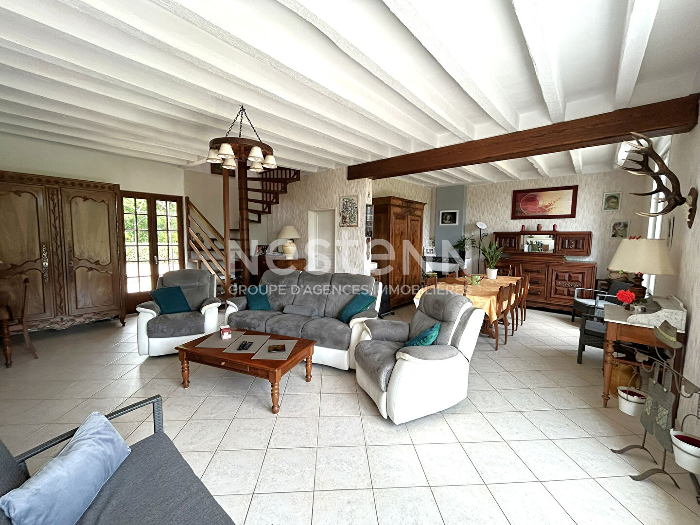 LONGERE  5 CHAMBRES AVEC DÉPENDANCES SUR TERRAIN DE 5800 M² EN CAMPAGNE DE VALENCAY (INDRE 36)