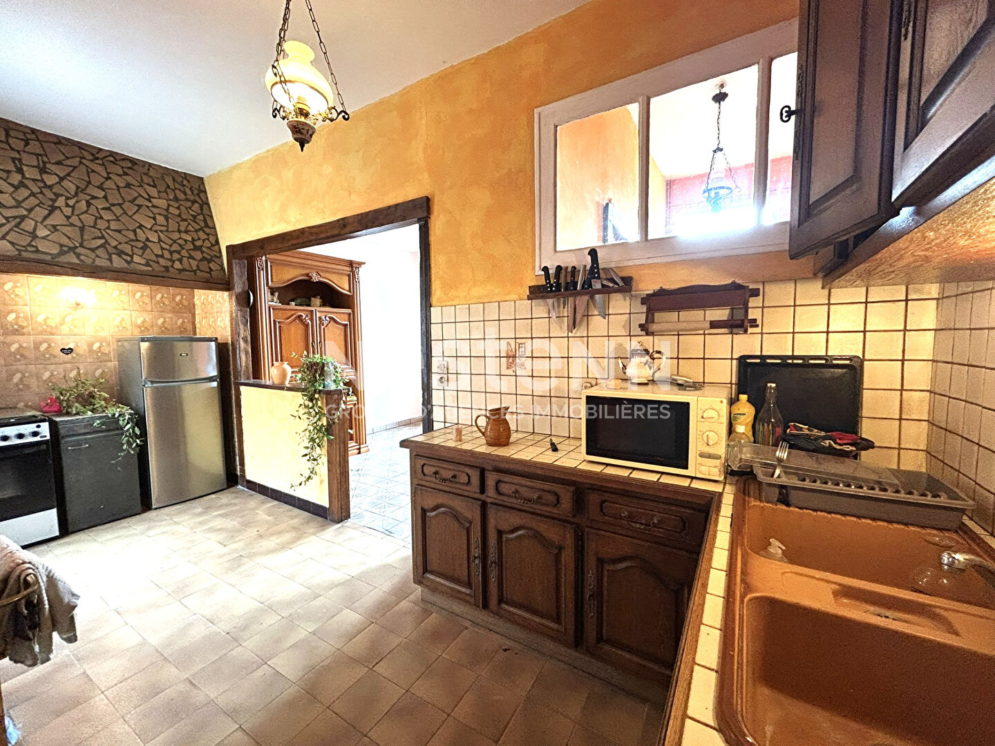 Photo MAISON DE CARACTERE DE 130m² 3 CHAMBRES SUR 3 NIVEAUX EN PLEIN-CENTRE VILLENTROIS (INDRE 36) image 4/6