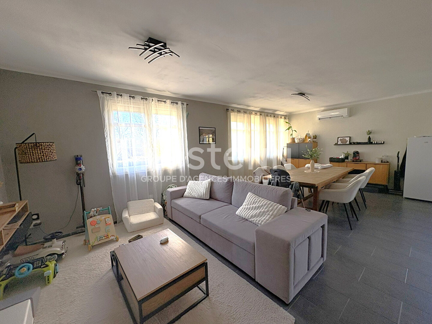 Photo À VENDRE MAISON 2 CHAMBRES AVEC SOUS-SOL ET DEPENDACES  SUR LA COMMUNE DE VEUIL image 1/6