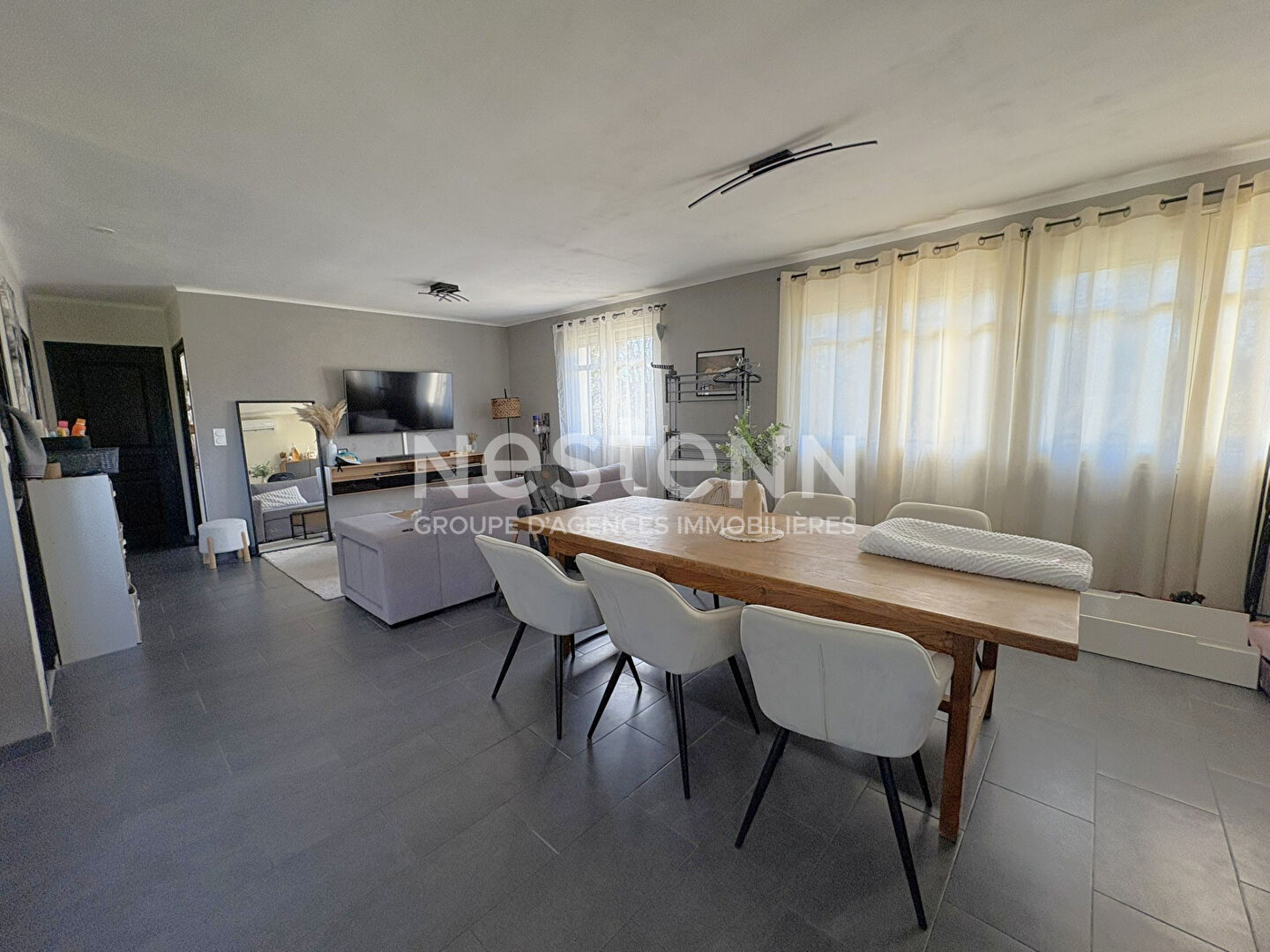 Photo À VENDRE MAISON 2 CHAMBRES AVEC SOUS-SOL ET DEPENDACES  SUR LA COMMUNE DE VEUIL image 4/6