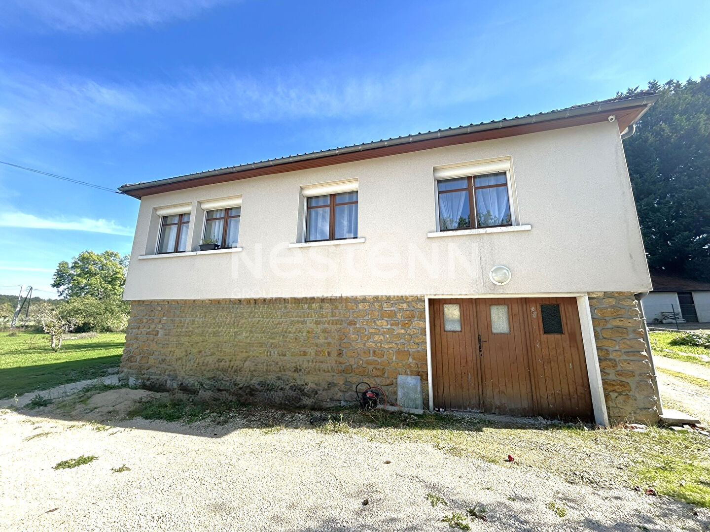 Photo À VENDRE MAISON 2 CHAMBRES AVEC SOUS-SOL ET DEPENDACES  SUR LA COMMUNE DE VEUIL image 6/6