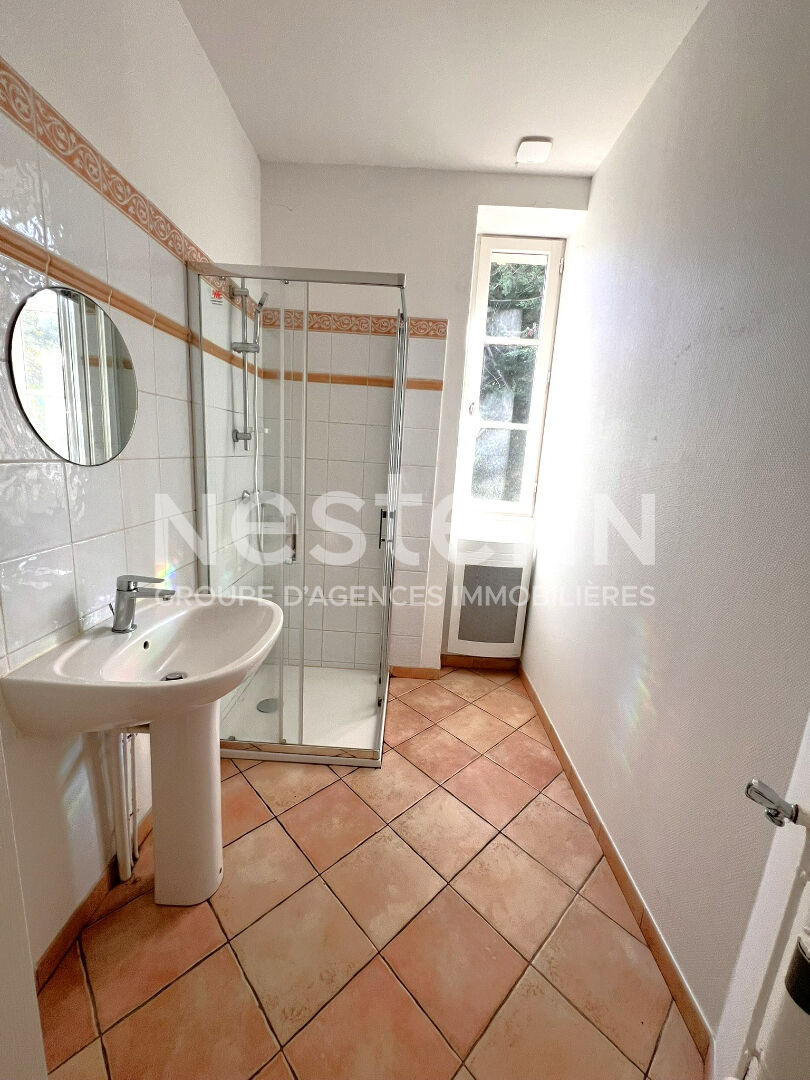 Photo Maison pleine de charme à deux pas de Chabris -  Dun-le-Poëlier - 2 Chambres image 6/6