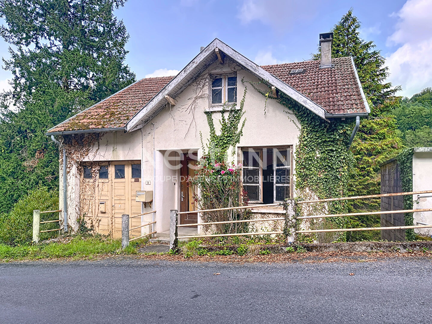 Maison Années 60 à Rénover à Laguenne sur Avalouze