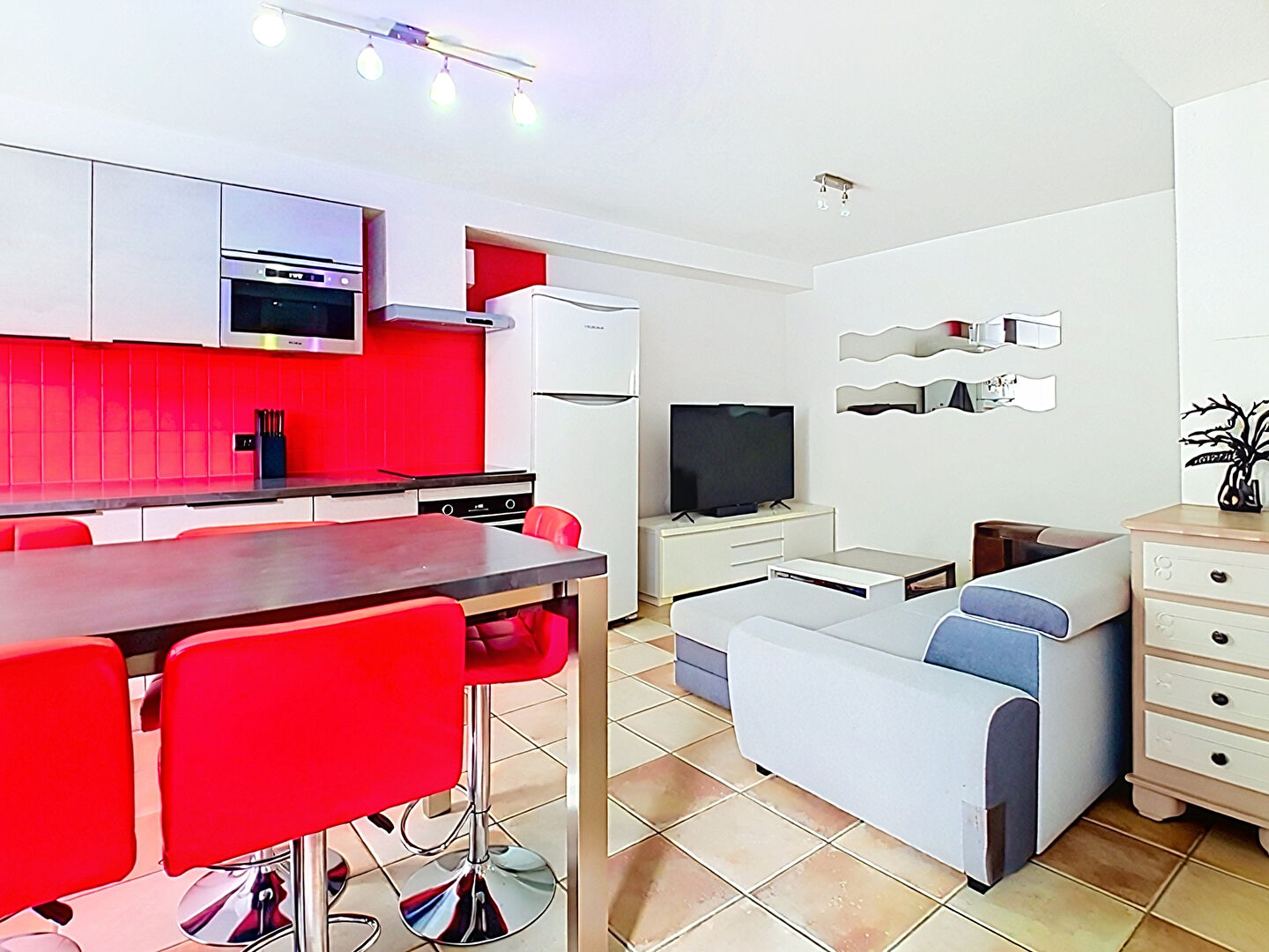 Modern apartment featuring a kitchen and living area, located in Haute-Savoie, Auvergne-Rhône-Alpes, 74420.