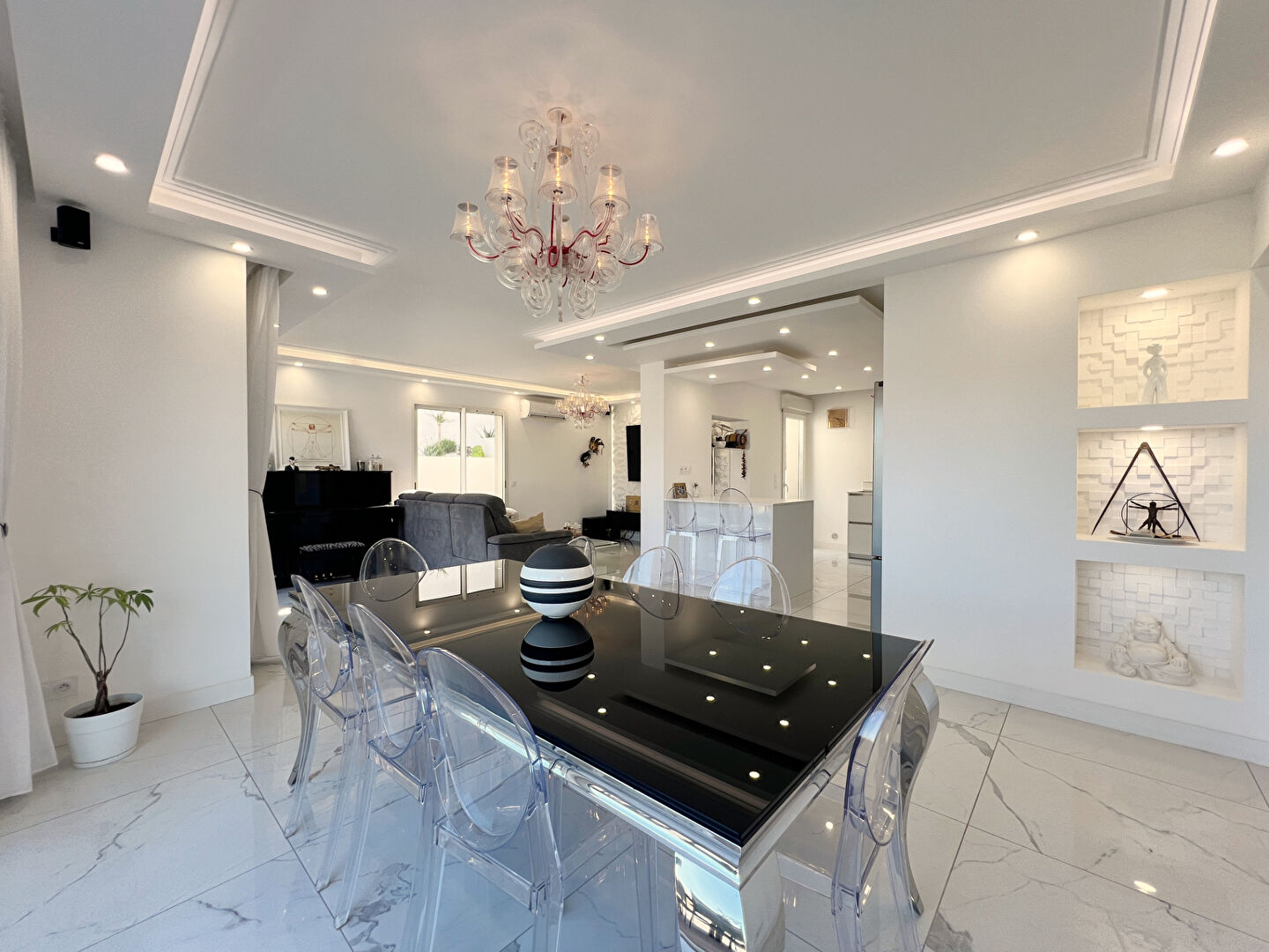 Agence immobilière de 
 NESTENN HYERES - NESTENN HYERES 
