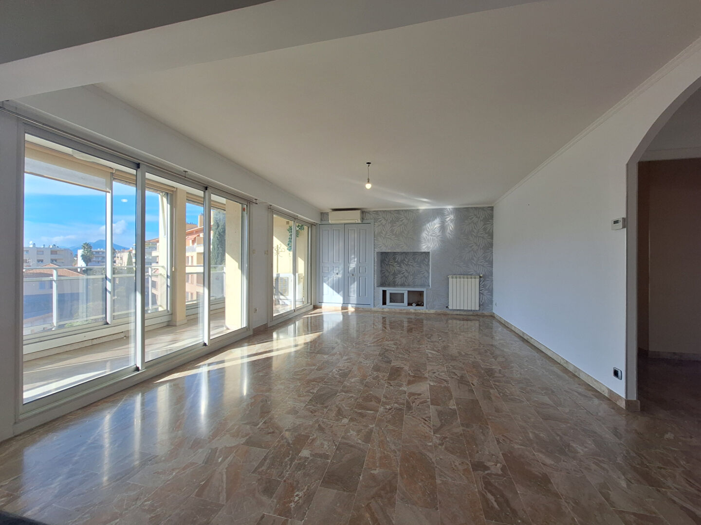 Agence immobilière de 
 NESTENN HYERES - NESTENN HYERES 
