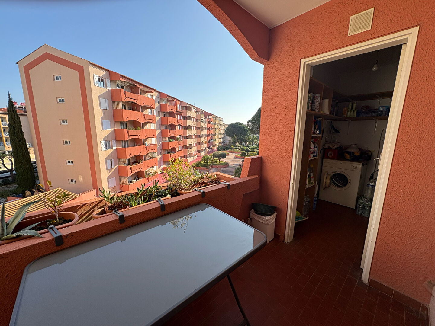 Agence immobilière de 
 NESTENN HYERES - NESTENN HYERES 
