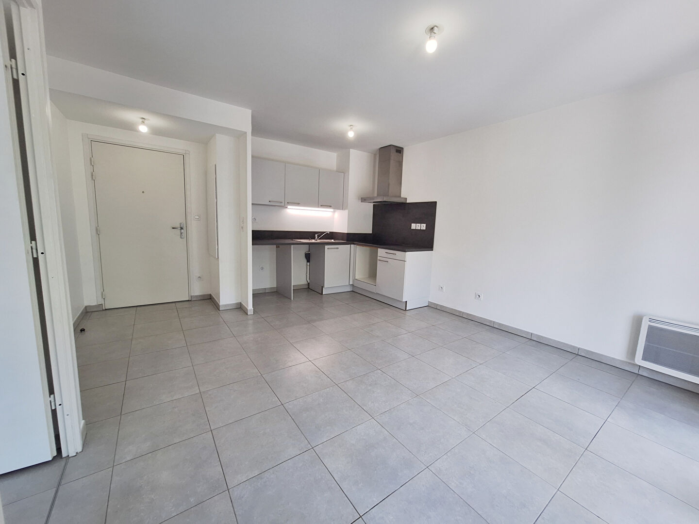 Agence immobilière de 
 NESTENN HYERES - NESTENN HYERES 

