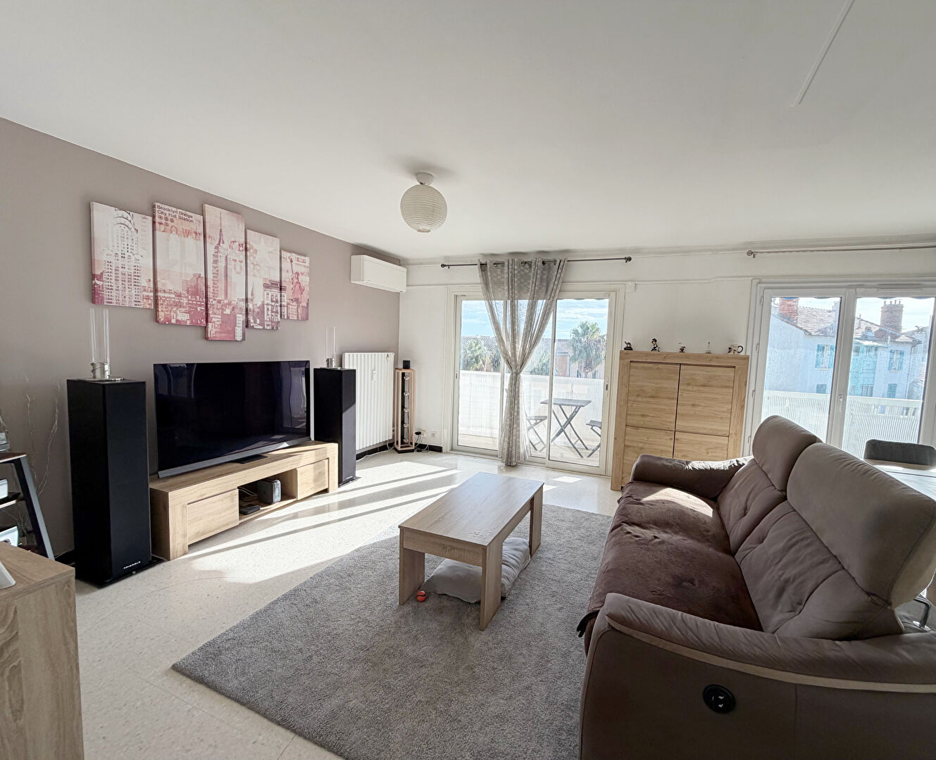 Agence immobilière de 
 NESTENN HYERES - NESTENN HYERES 
