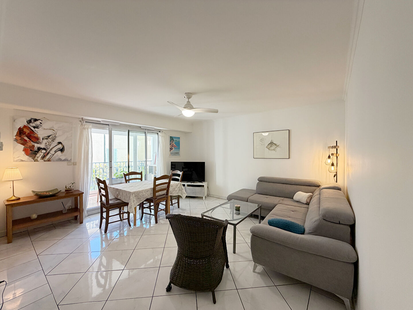 Agence immobilière de 
 NESTENN HYERES - NESTENN HYERES 
