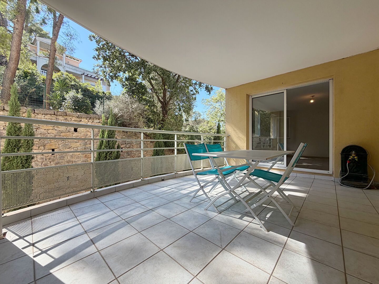 Agence immobilière de 
 NESTENN HYERES - NESTENN HYERES 
