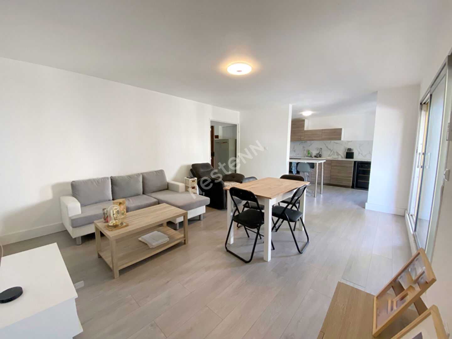 Agence immobilière de 
 NESTENN HYERES - NESTENN HYERES 
