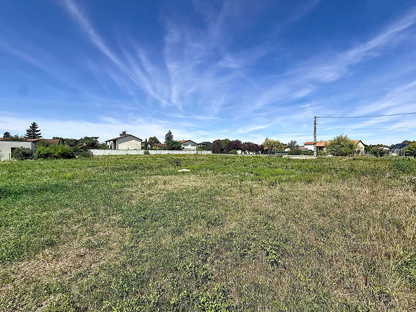 Terrain constructible viabilisé de 1238m2