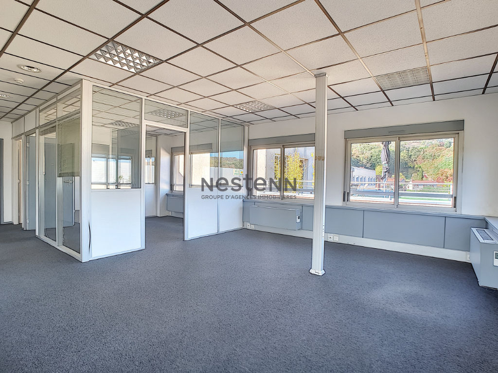 Photo MONTAGNY  BUREAUX  A LOUER  103m2 6 bureaux image 1/6