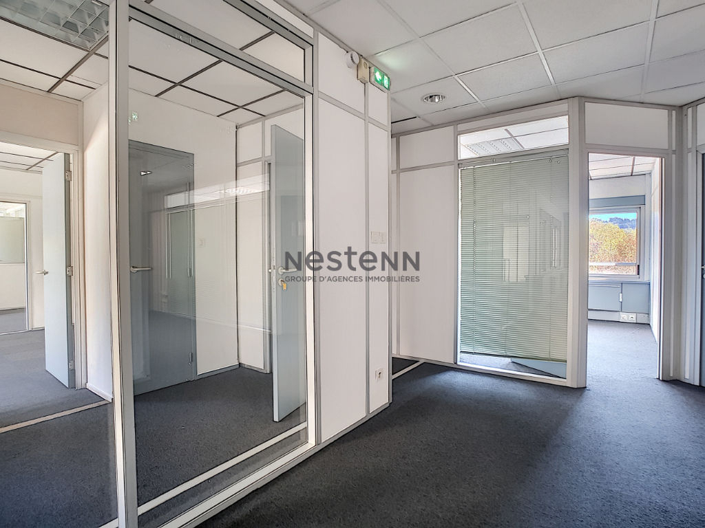 Photo MONTAGNY  BUREAUX  A LOUER  103m2 6 bureaux image 5/6