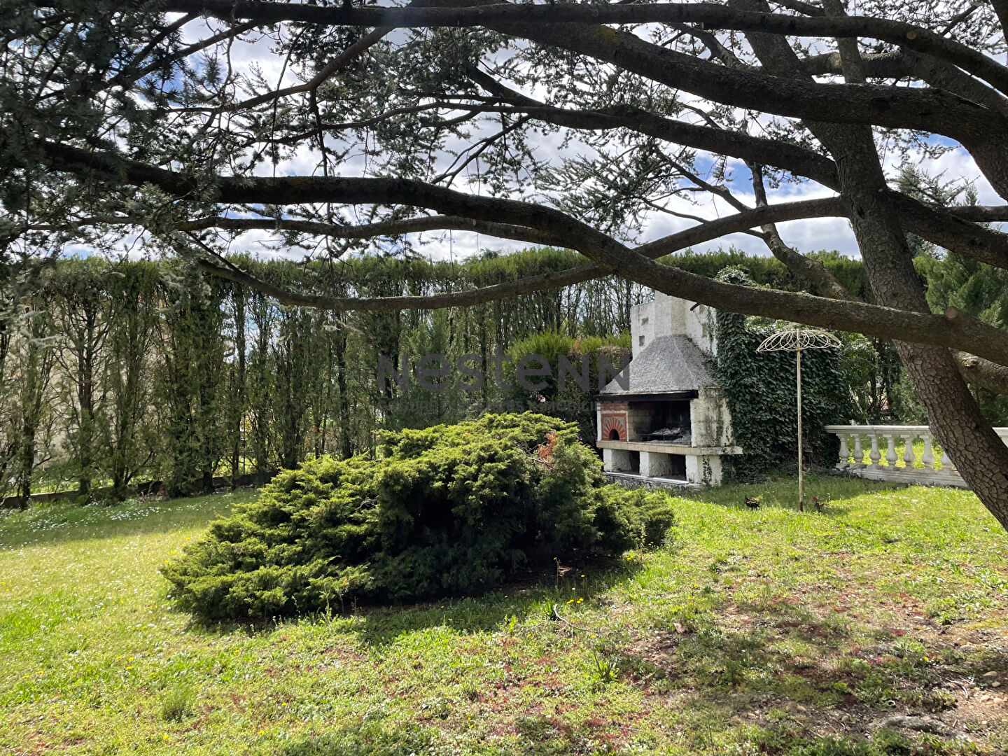 Photo Millery/Chateau de la gallée Terrain constructible et piscinable  895 m2 CES 0,15 image 4/4