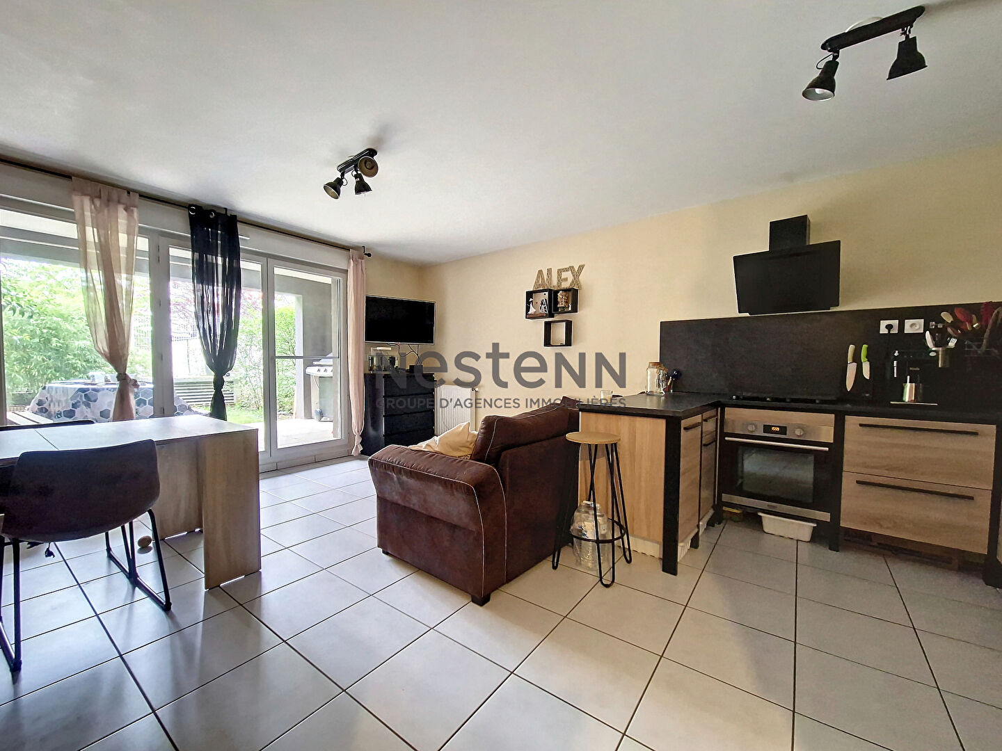 PIERRE BENITE Appartement rez-de-jardin 3p - 2ch