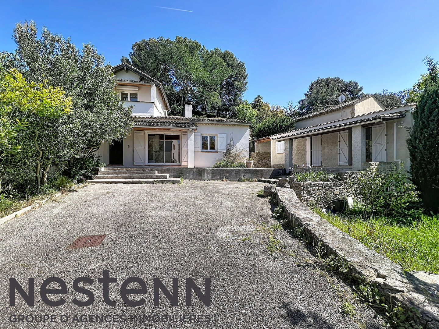 Agence immobilière de 
 NESTENN SALON DE PROVENCE - NESTENN SALON DE PROVENCE 
