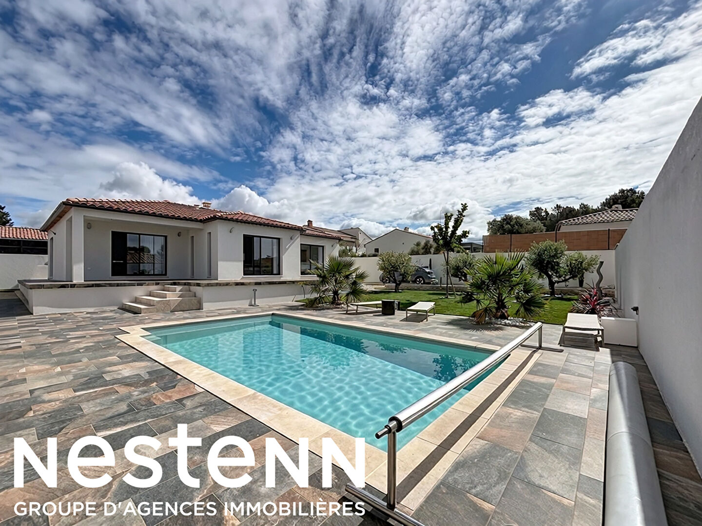 Agence immobilière de 
 NESTENN SALON DE PROVENCE - NESTENN SALON DE PROVENCE 
