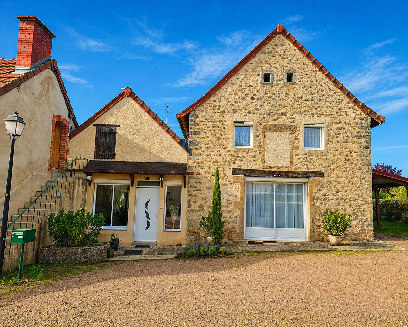 Coup de Coeur : Maison de Caractère, Étang Privé et Calme Absolu! Saint Aubin En Charollais 6 pièce(s) 171.06 m2