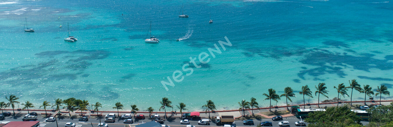 A VENDRE GRAND T4 DUPLEX NEUF À SAINTE ANNE, PLEINE VUE MER 180°