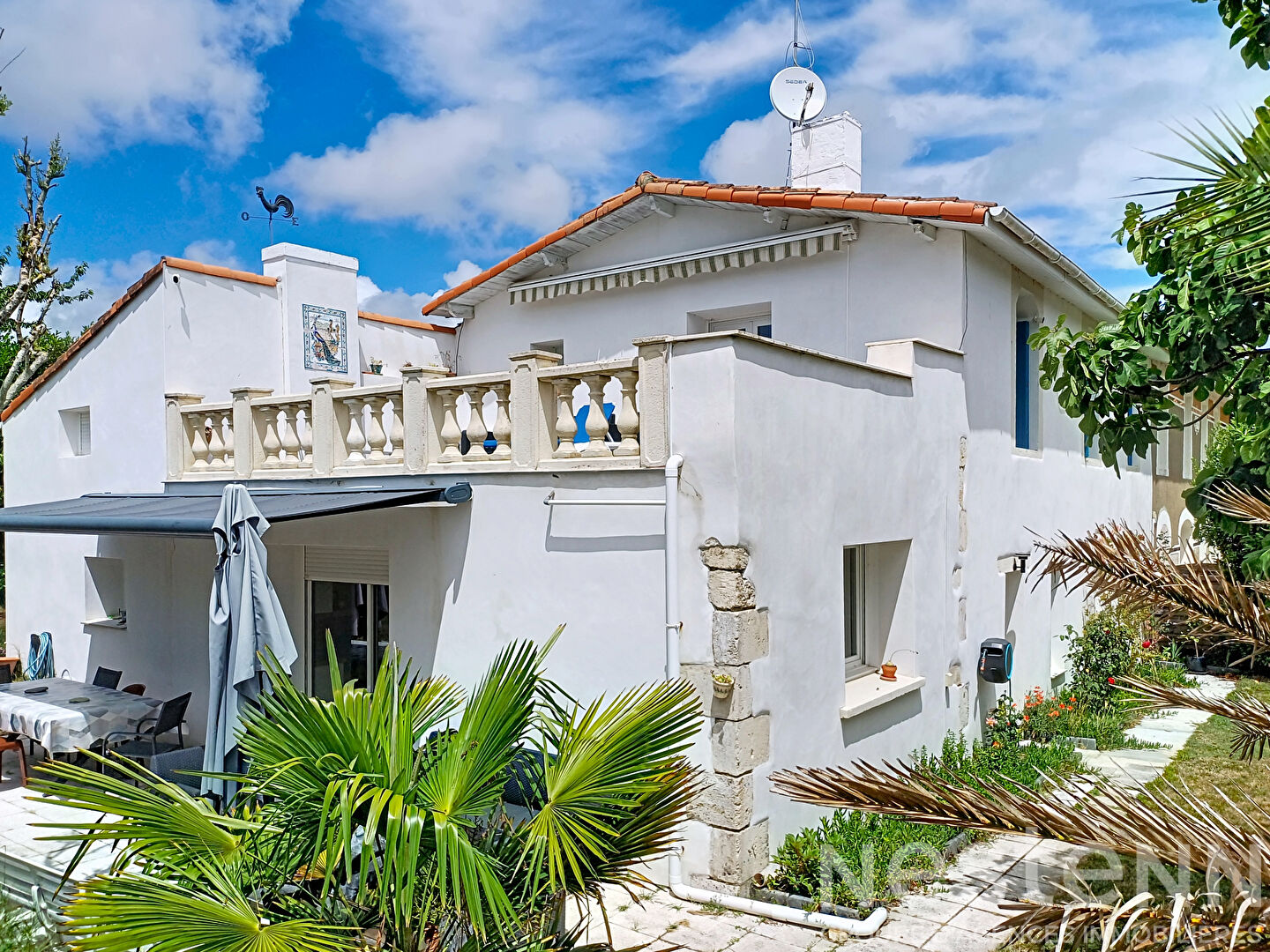 Charmante longère à vendre à Chaillevette - 7 pièces, 237 m², terrain piscinable , et une dépendance neuve à aménager. A 15 km de la mer !