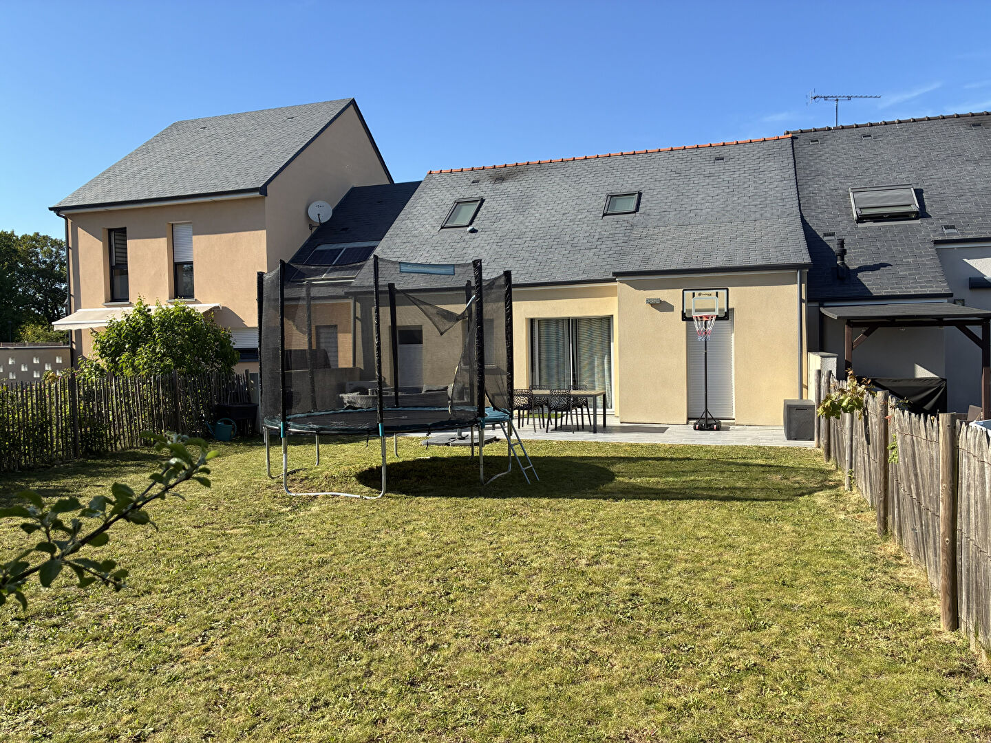 Maison 2016 plain-pied - 3 chambres - Parfait état - Pellouailles-les-Vignes