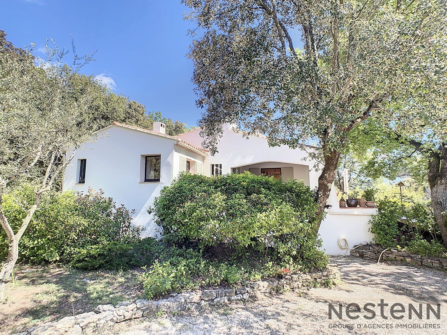 Photo Villa Pourrieres 6 pièce(s) 144.68 m2 image 2/6