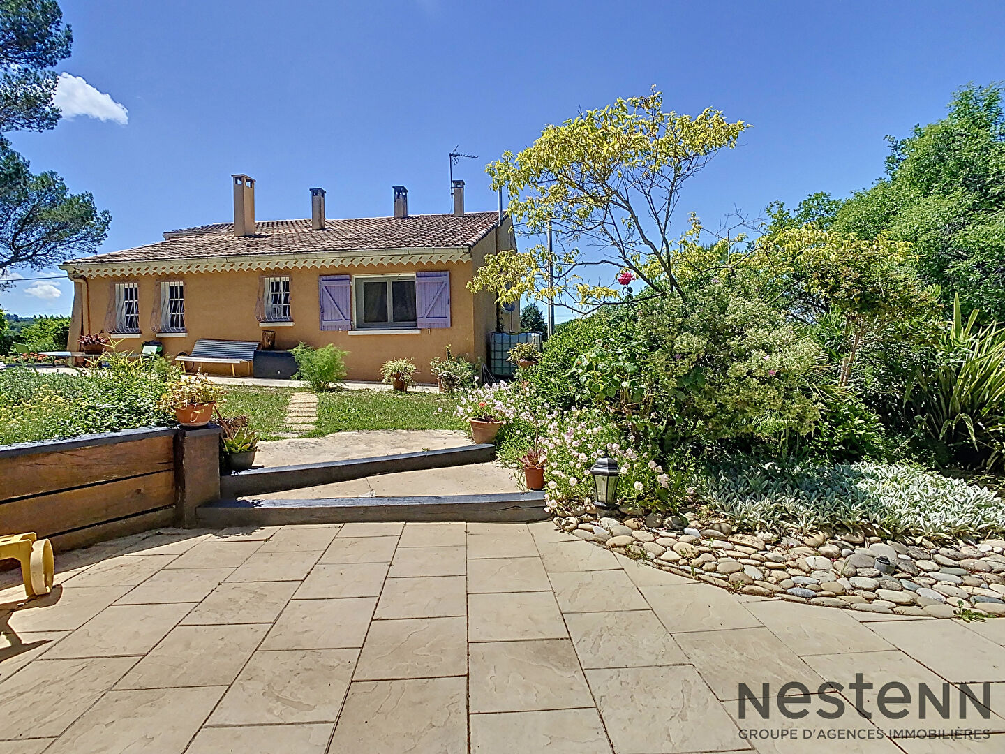 Photo Maison 98 m2 sur 3610 m2 terrain Trets image 1/6