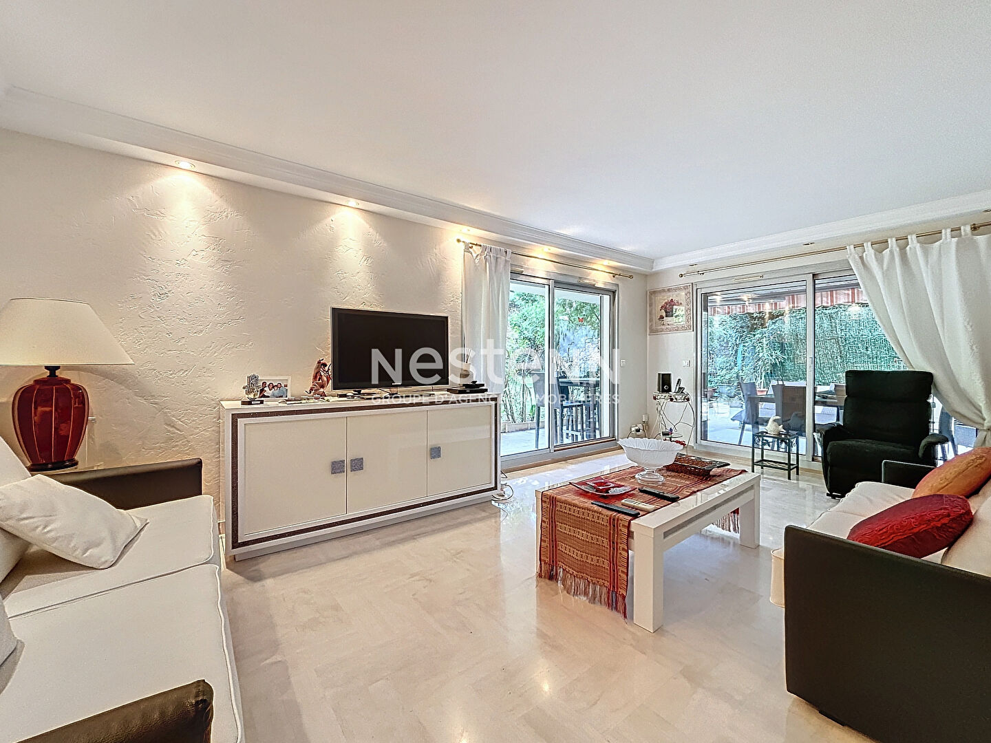 Agence immobilière de NESTENN Vallauris