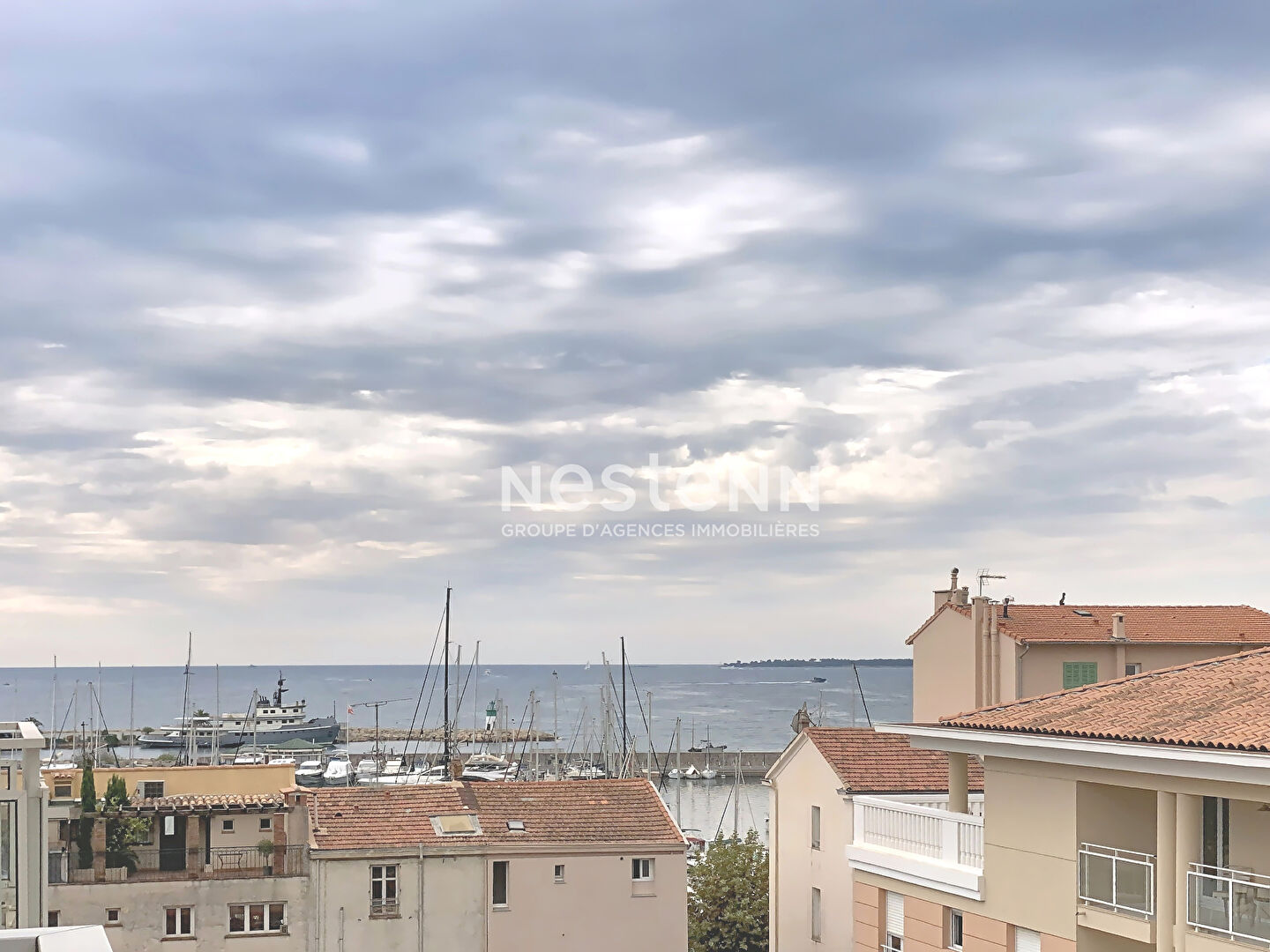 Agence immobilière de NESTENN Vallauris