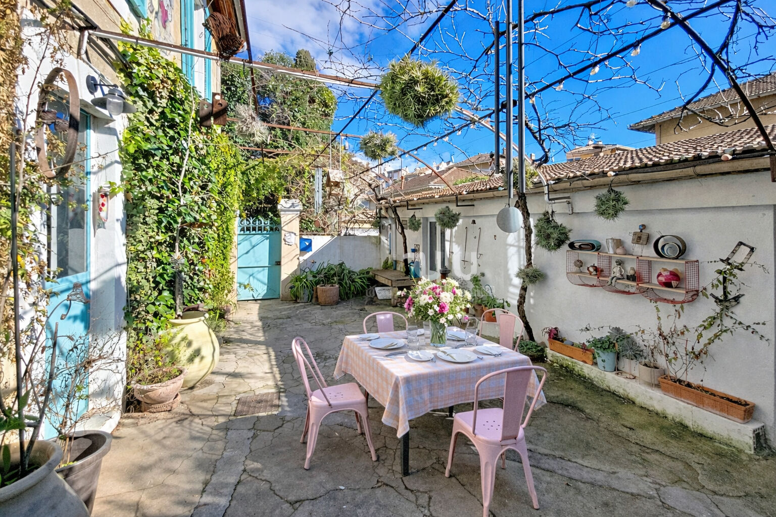 Agence immobilière de NESTENN Vallauris