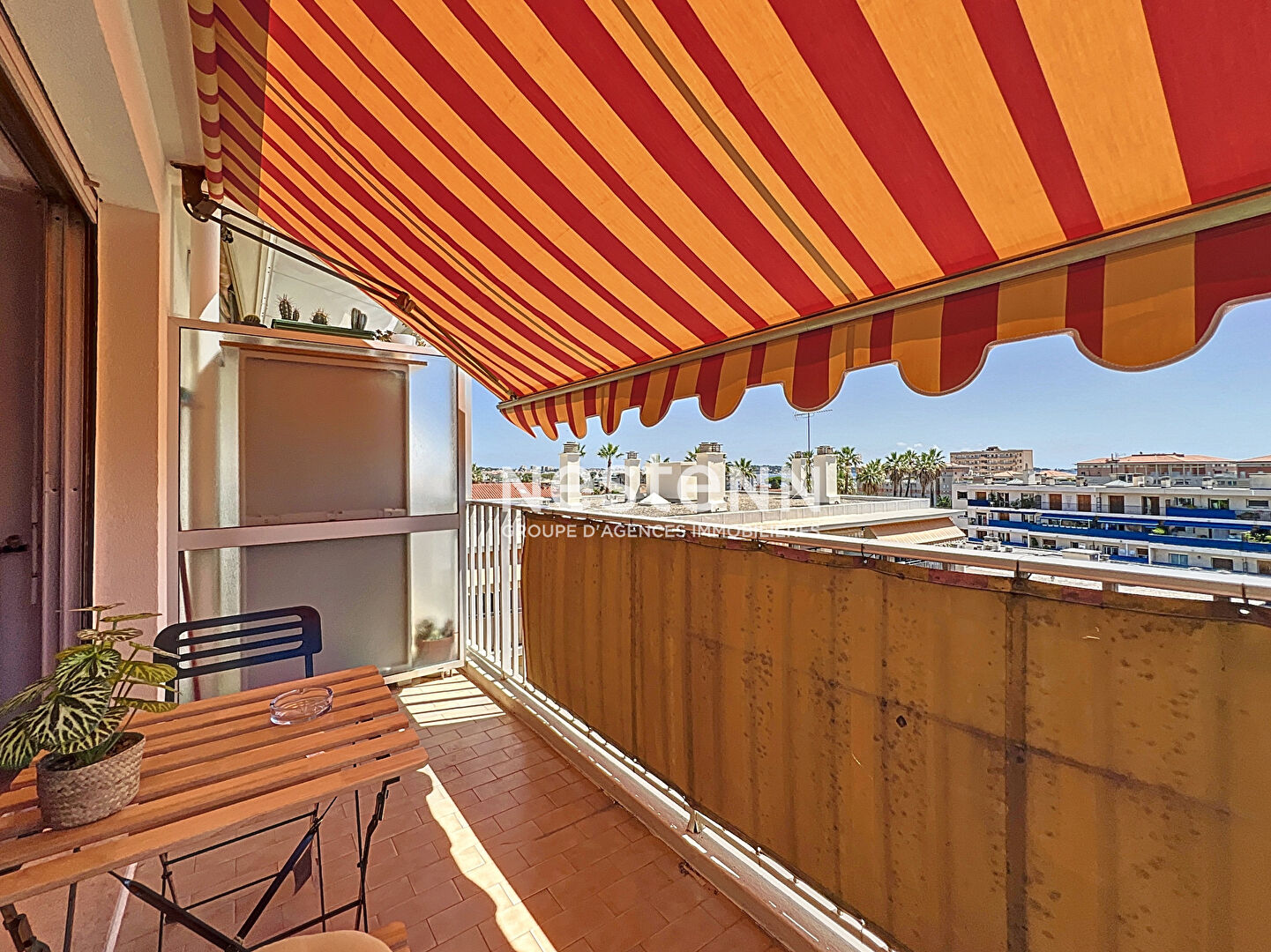 Agence immobilière de NESTENN Vallauris