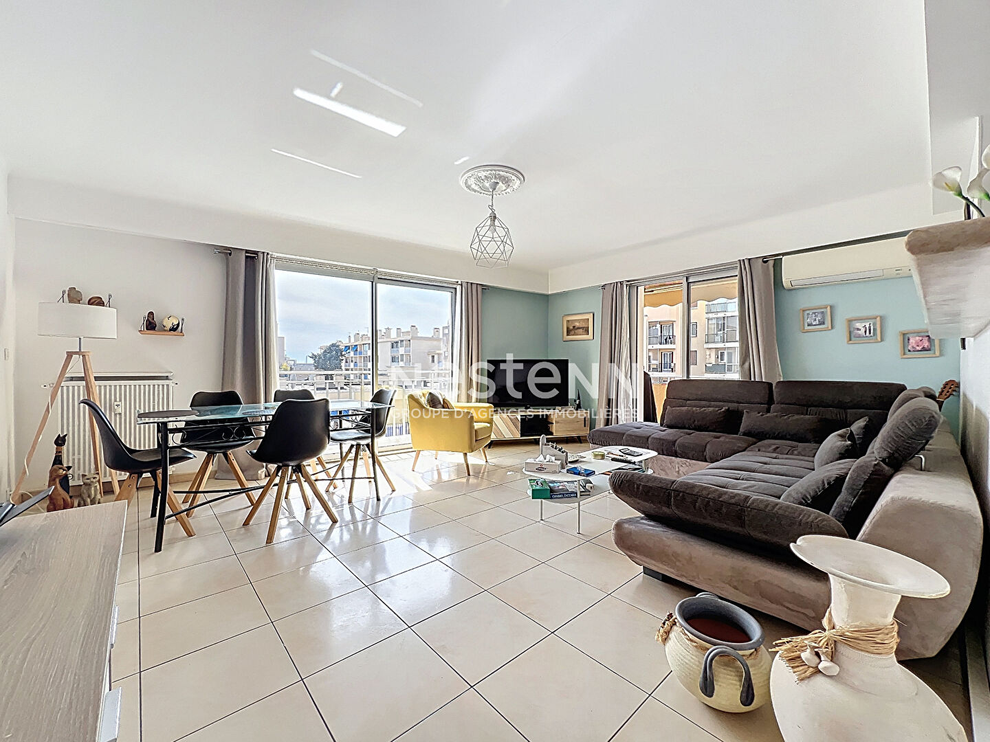 Agence immobilière de NESTENN Vallauris