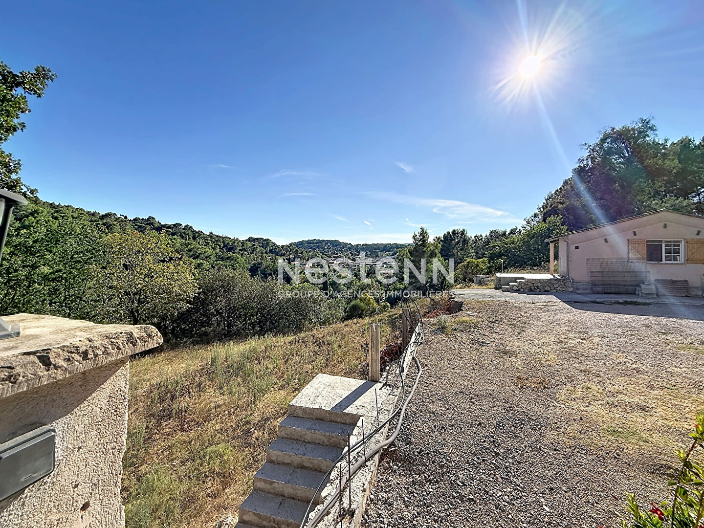 Agence immobilière de NESTENN Vallauris