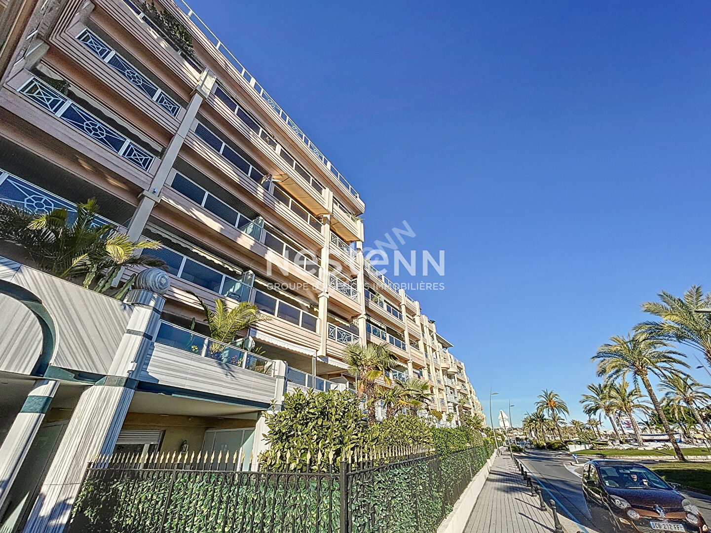 Agence immobilière de NESTENN Vallauris