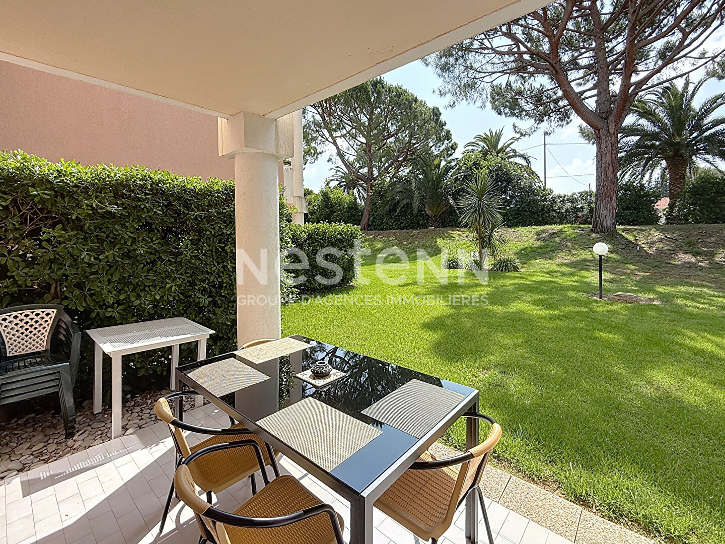 Agence immobilière de NESTENN Vallauris