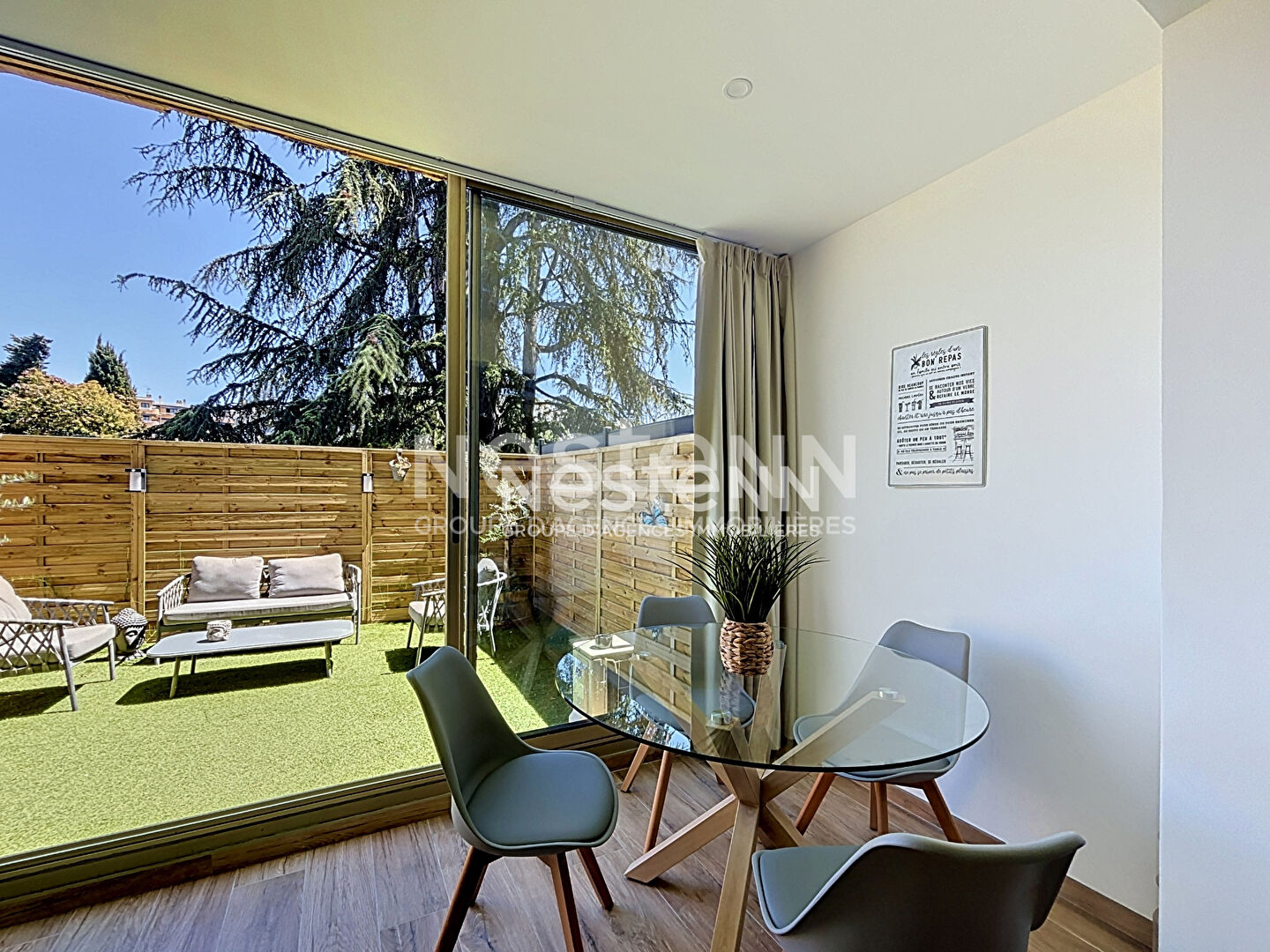 Cagnes-sur-Mer - 2 pièces - Rez-de-Jardin - 37 m² - Parking - Rénové