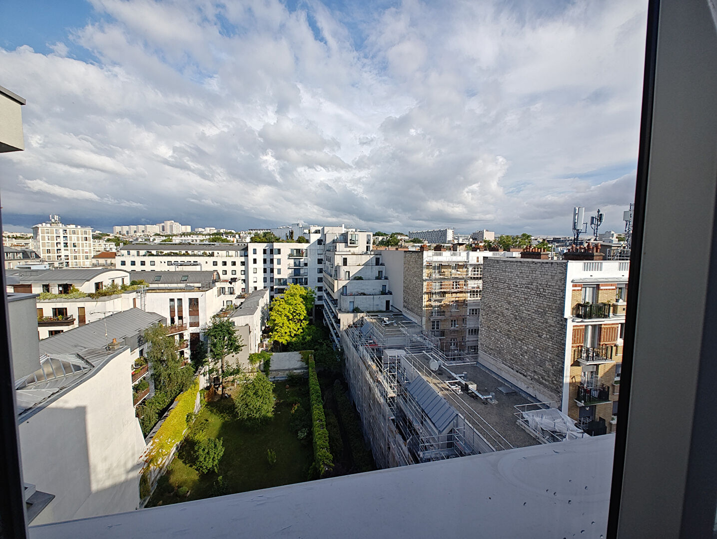 Agence immobilière de NESTENN Paris 19
