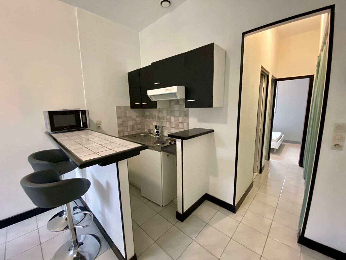 BLOIS - 2 PIECES MEUBLE - 30 m²