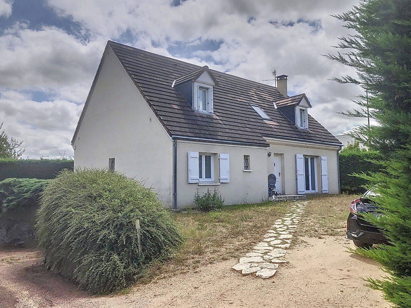 Agence immobilière de 
 NESTENN Blois - NESTENN SAINT GERVAIS LA FORET 
