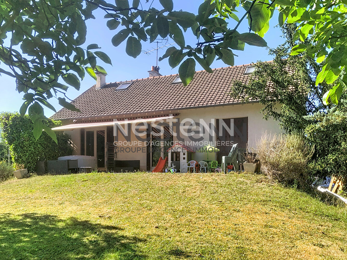 Agence immobilière de 
 NESTENN Blois - NESTENN SAINT GERVAIS LA FORET 
